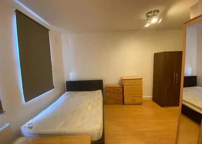 Golders Way Rooms London